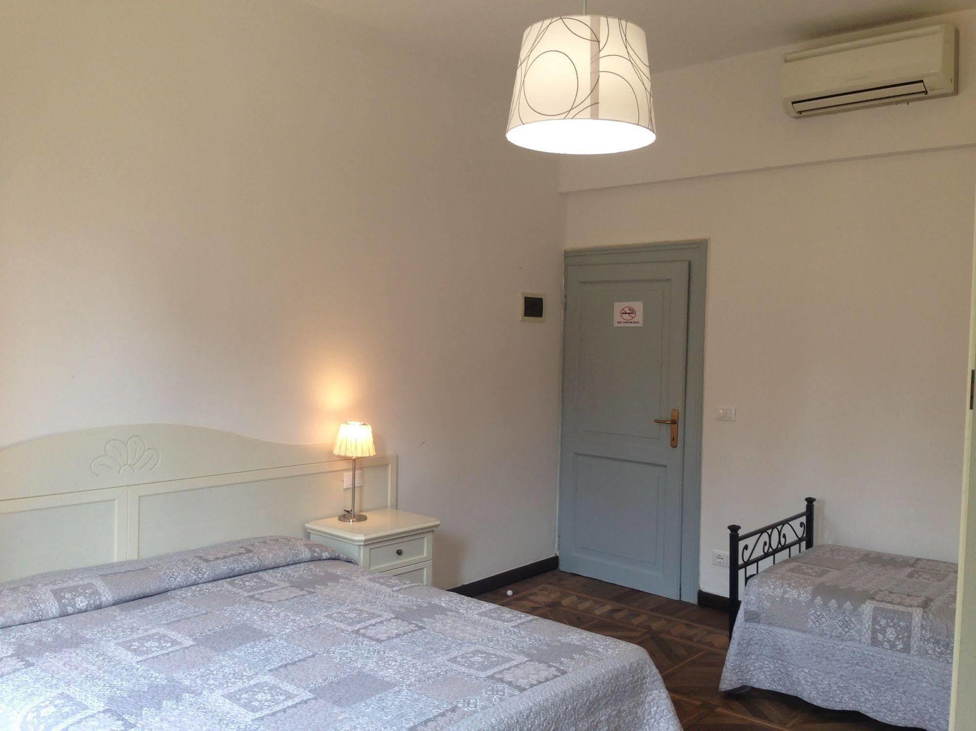 Guest House Loredana เวนิส ภายนอก รูปภาพ